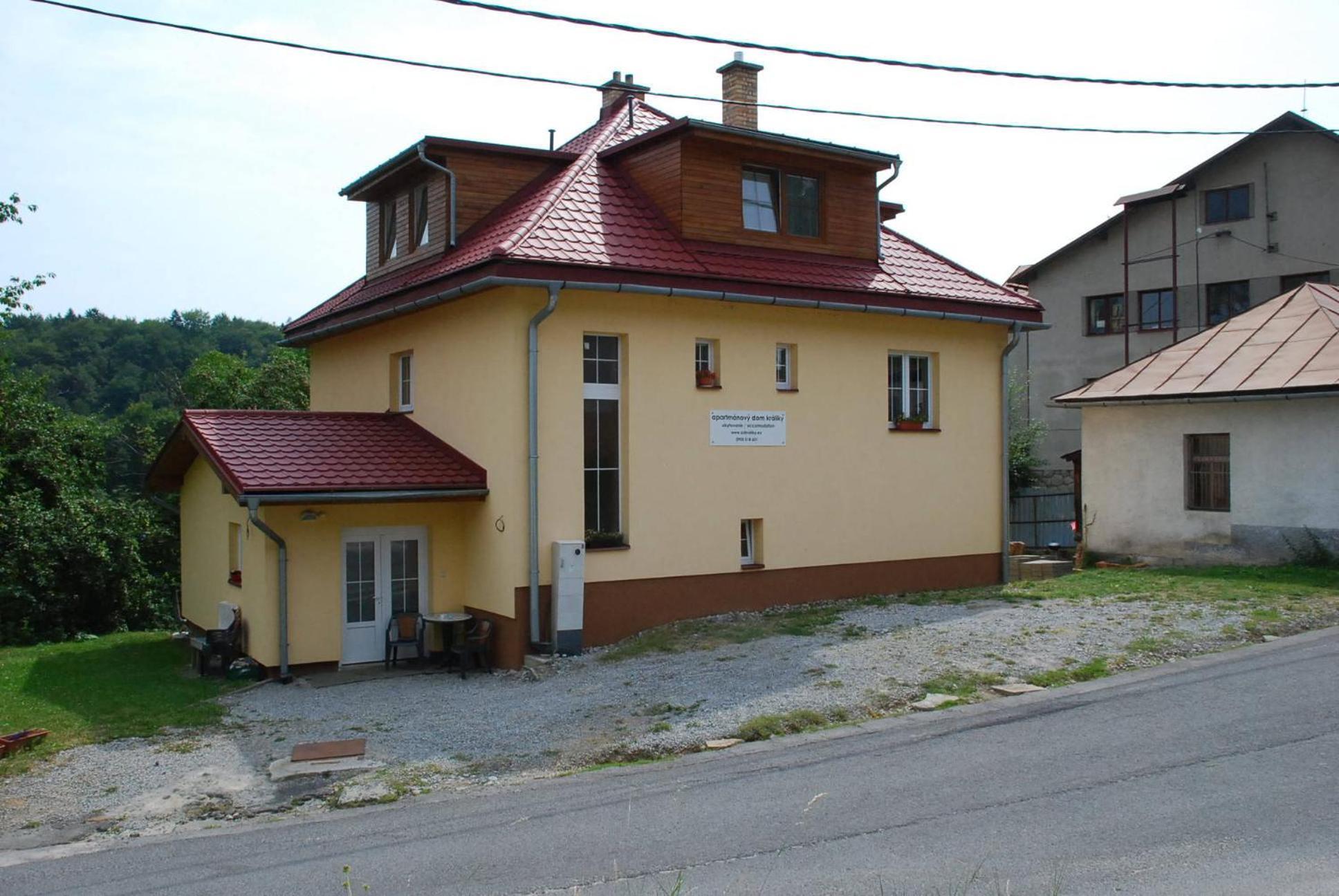 Apartmanovy Dom Králiky Exterior foto